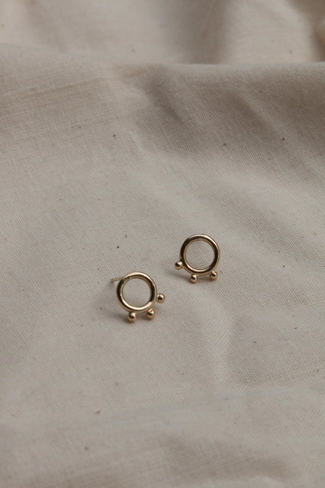 Zovu Earrings