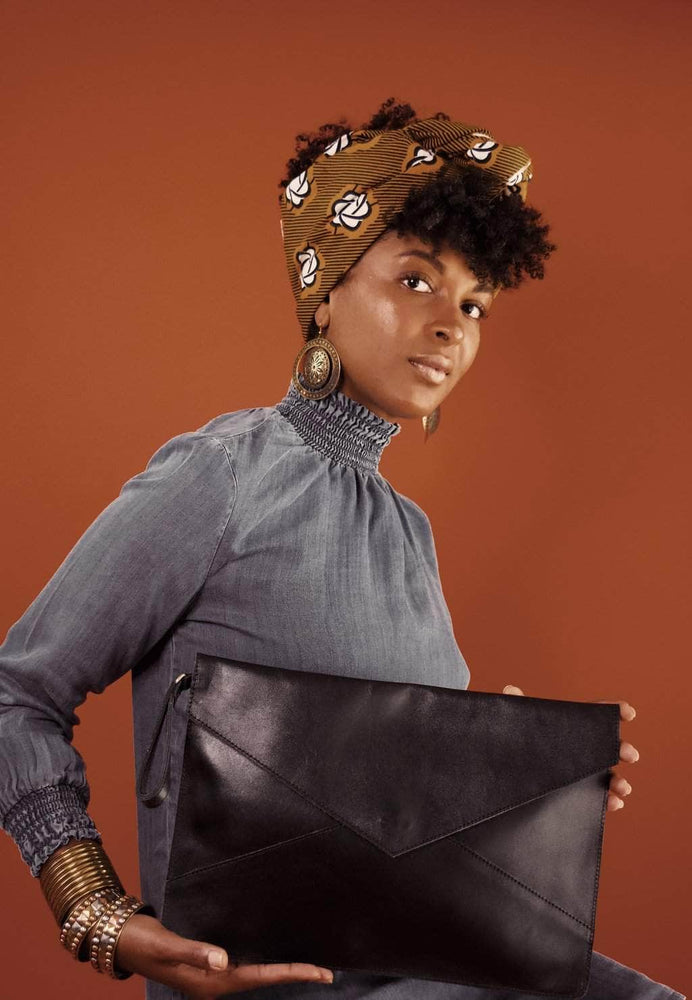 
            
                Load image into Gallery viewer, UnoEth Zahra Leather Envelope Clutch - Black - Handmade in Ethiopia.
            
        